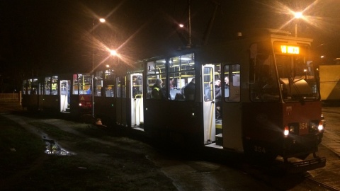 Jeździli nocnym tramwajem po Bydgoszczy promując zrównoważony transport