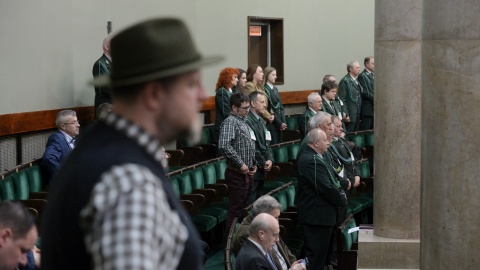 Sejm znowelizował Prawo łowieckie posłowie za zakazem udziału dzieci w polowaniach