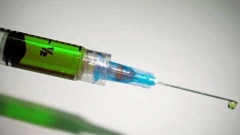 Szczepionki przeciw grypie dla osób starszych za pół ceny