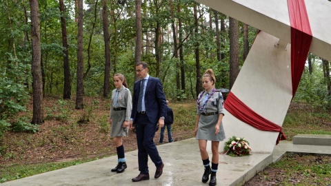 Premier uczcił pamięć ks. Jerzego Popiełuszki