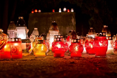 Na Cmentarzu Łyczakowskim we Lwowie zapłonie tysiące światełek pamięci