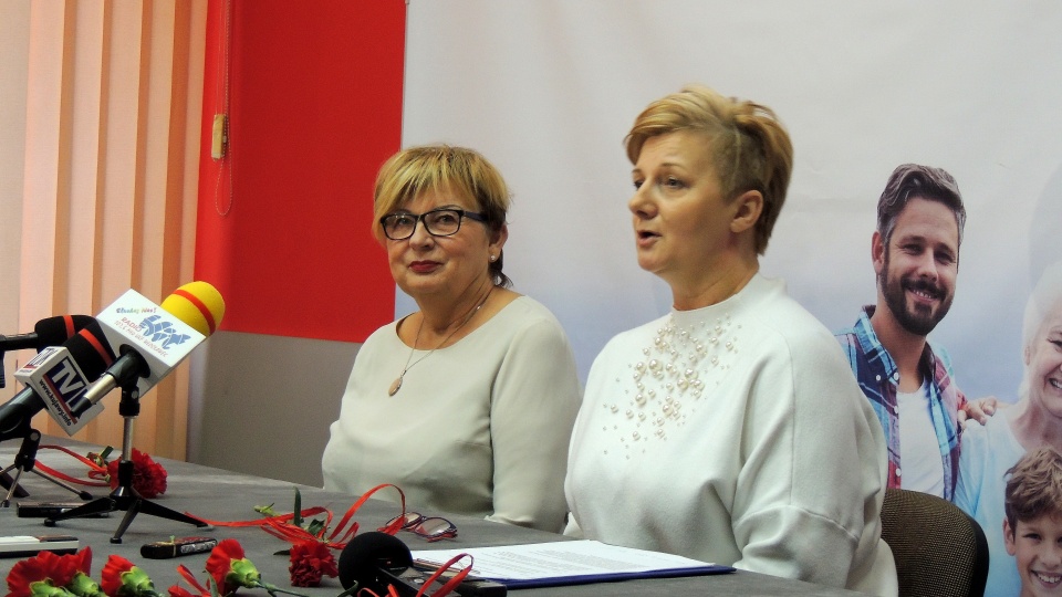 W Dniu Kobiet włocławskie SLD ogłosiło, że na swoich listach wyborczych nie skorzysta z parytetów. Fot. Marek Ledwosiński