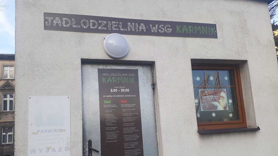 Jedzenie można przekazać w Jadłodzielniach czy Karmniku przy WSG w Bydgoszczy. Fot. Archiwum