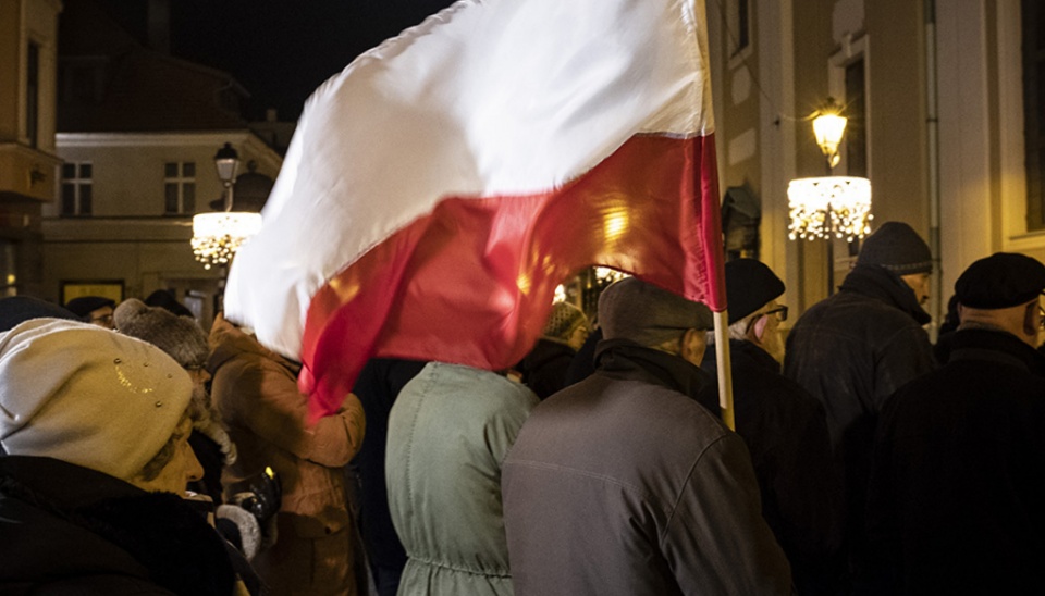 Toruńskie obchody 37. rocznicy wprowadzenia w Polsce stanu wojennego, rozpoczęły się już w nocy 13 grudnia. Fot. Wojtek Szabelski /torun.pl