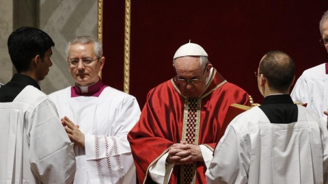 W Watykanie o pedofilii. Papież dostał raport o molestowaniu polskich dzieci