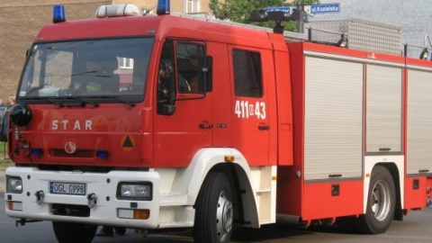 Pożar autobusu komunikacji miejskiej w Bydgoszczy. Zapalił się na przystanku