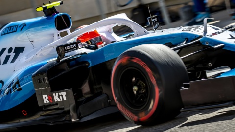 Formuła 1 - Robert Kubica ostatni w kwalifikacjach w Bahrajnie