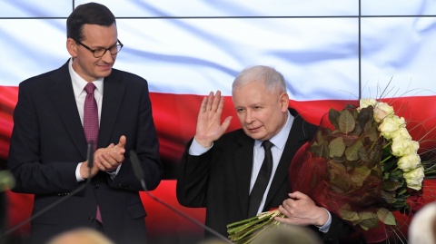 Sondaż: Prawo i Sprawiedliwość wygrywa wybory i zdobywa większość w Sejmie