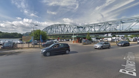 PZM pozostaje dzierżawcą parkingu przy moście Piłsudskiego w Toruniu. Podrożeją bilety MZK